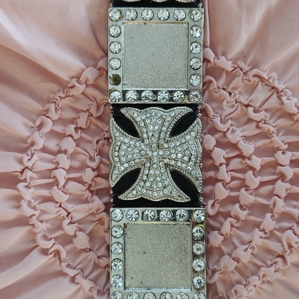 BLACK LEATHER SILVER and CRYSTAL EMBELLISHED BELT 36" - Picture 13 of 17